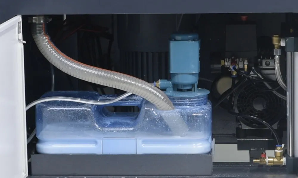 close-up transparent water tank of a ap38 machine