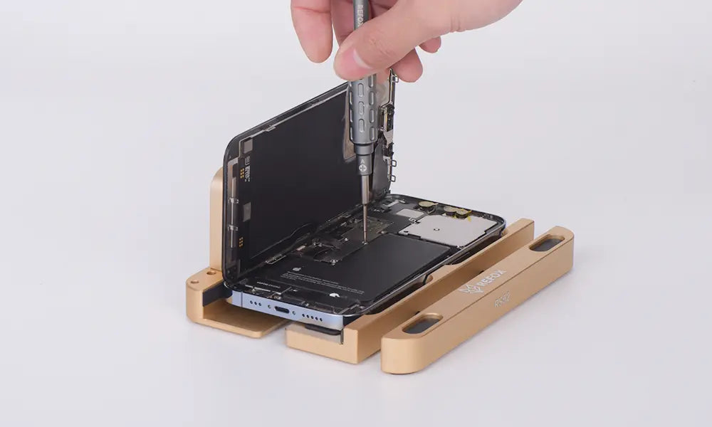 using rs52 repairing motherboard