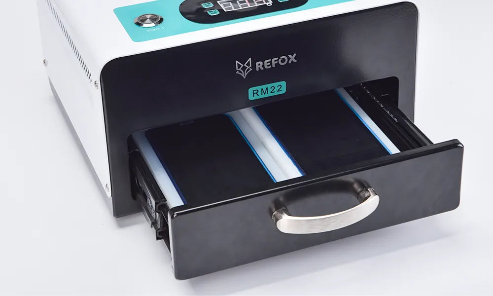 Refox RM22 electronic device on a white background